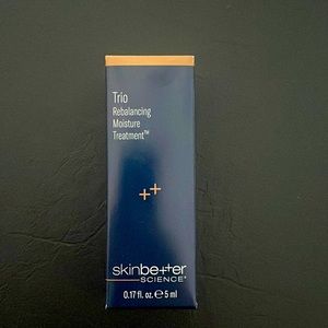 Skinbetter science. 5ml Trio Rebalancing Mositure Treatment
